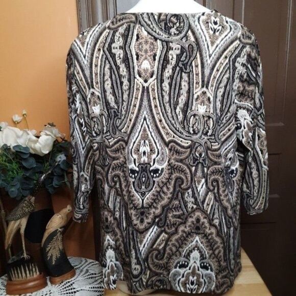 Susan Graver Women's Drape Neck Blouse size 2X - Picture 4 of 12